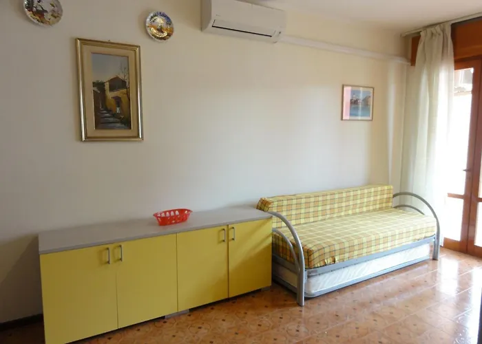 Bright Flat Just Steps From The Sea Bibione