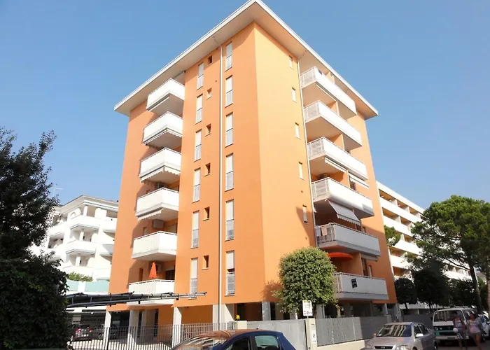 Bright Flat Just Steps From The Sea